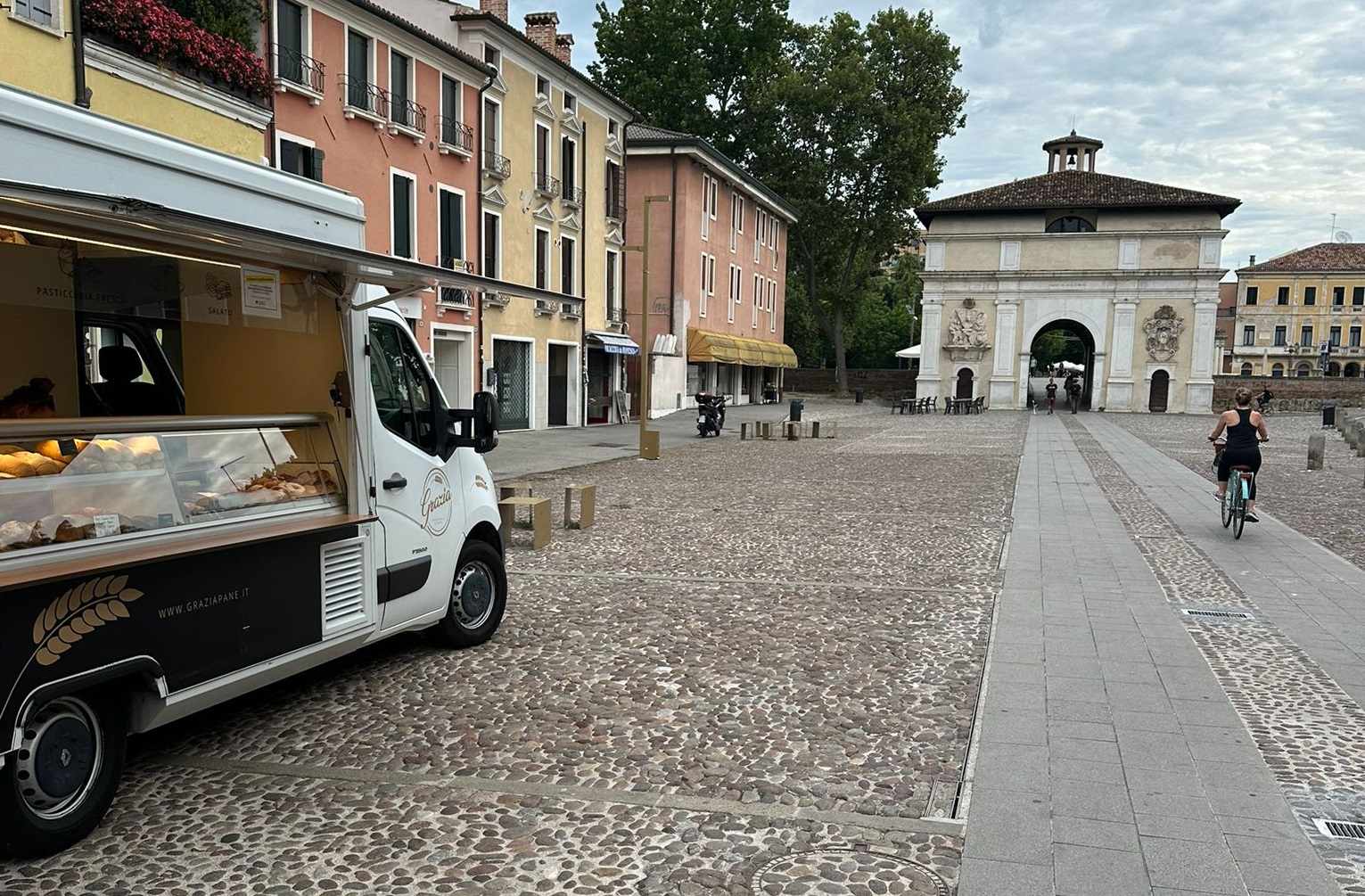 PORTELLO.jpg